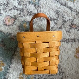 Longaberger Classic Chives Booking Basket hanging wall basket with liner